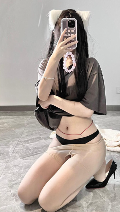 白丝纯欲控 立刻优优 微密圈写真套图合集下载/持续更新