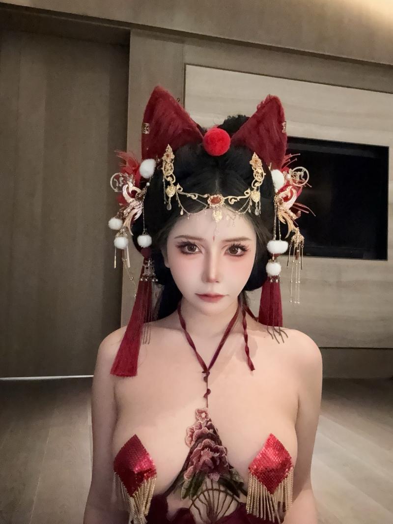 制服美女 抱走莫子A 写真图包合集下载/持续更新
