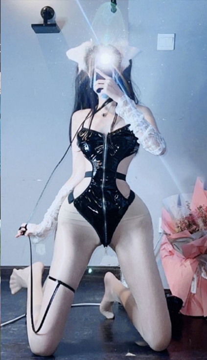 丝袜美腿 小艾根本吃不饱 微密圈福利写真诱惑图片&视频合集下载/持续更新