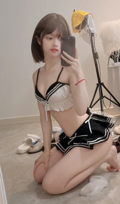 萝莉软萌 咬一口妃妃酱 微密圈写真图包合集下载/持续更新