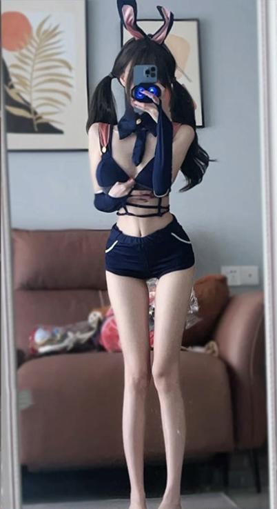 私房少女 小马漫漫 微密圈写真套图合集下载/持续更新