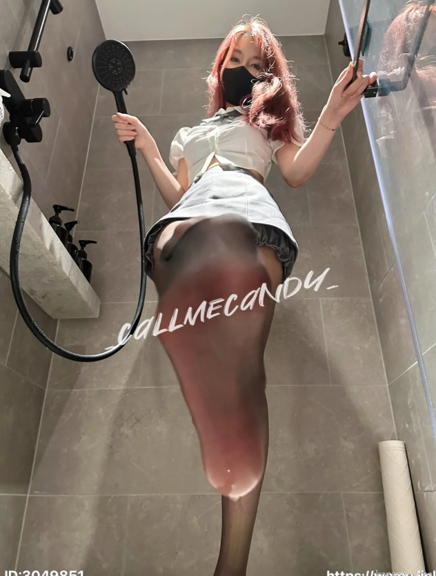 浴室黑丝 Callmecandy 微密圈全套写真作品合集下载/持续更新