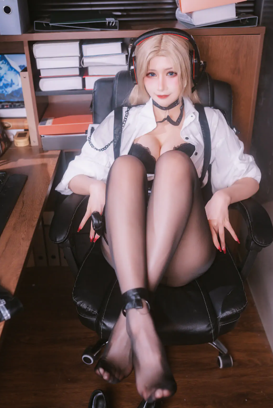 兔胖胖min 写真黑丝美腿福利资源合集下载/持续更新